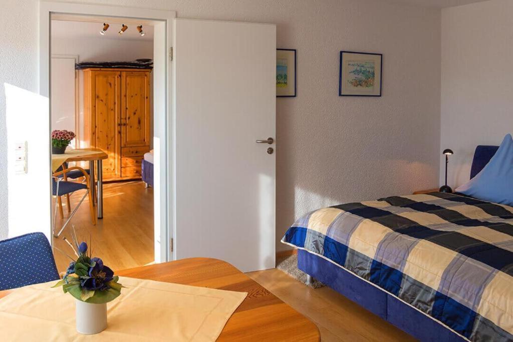 Gästehaus Schiff Meersburg Zimmer foto
